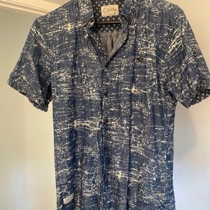 7 Diamonds Button Down Short Sleeve Shirt